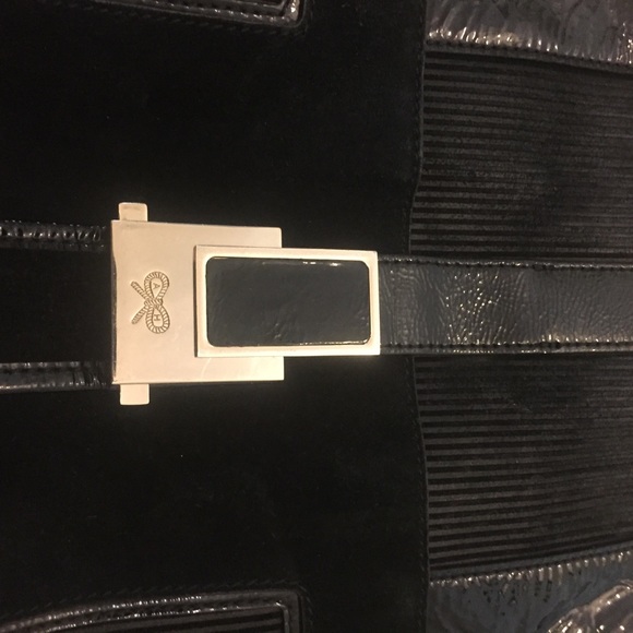 Anya Hindmarch London Black Patent Leather Bag - Picture 6 of 13